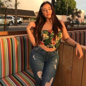 Strapless tropical top